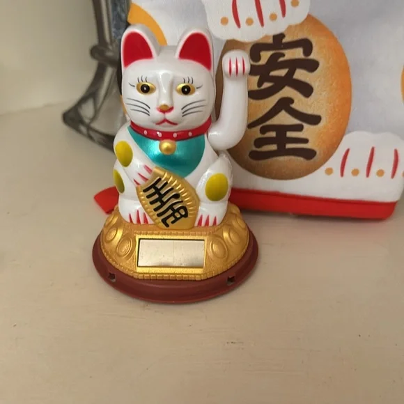 Fred Feline Lucky Cat Oven Mitt - & Lucky Cat statue with waving paw!! NEW!! - Picture 2 of 8